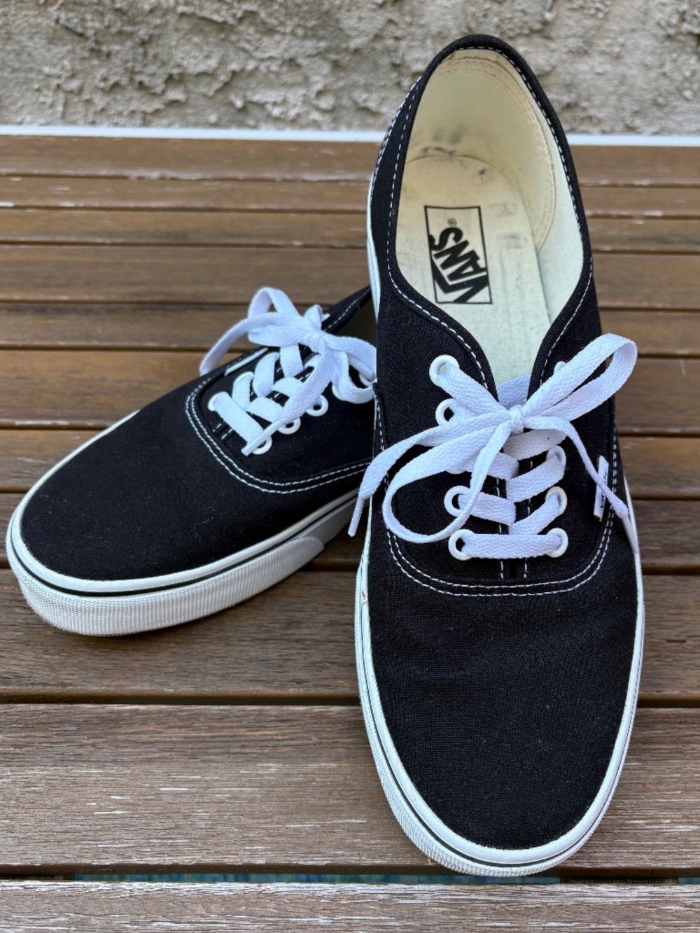 BLACK VANS / MENS / 10.5